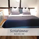 Reetmeer & Reetdach Am Salzhaff