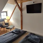 Reetmeer & Reetdach Am Salzhaff 아파트 *