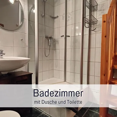 Reetmeer Ferienhaus, Und Ferienzimmer *