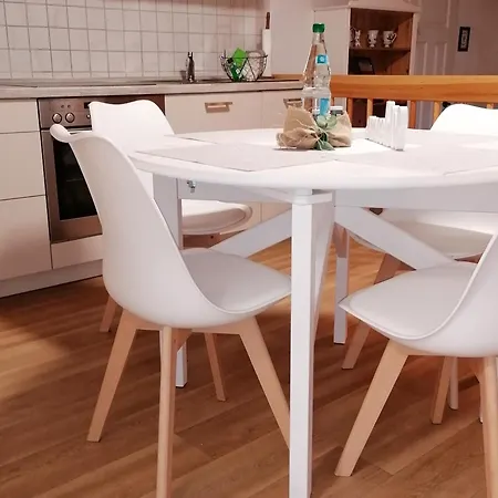 شقة Reetmeer Ferienhaus, Und Ferienzimmer Boiensdorf