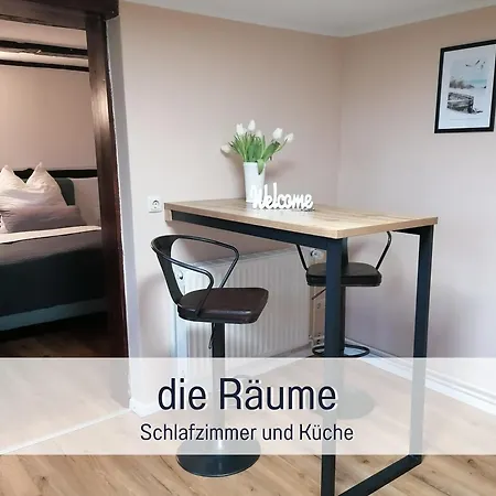 Reetmeer Ferienhaus, Und Ferienzimmer