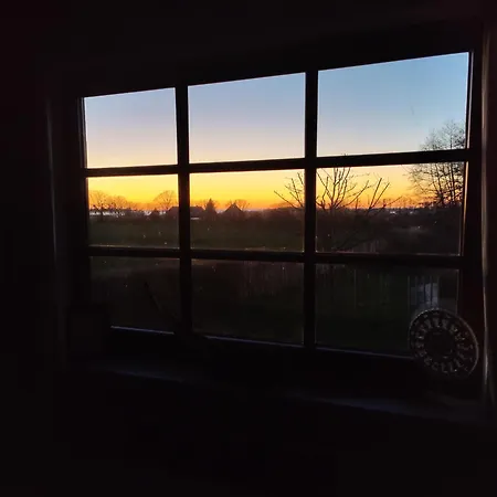 Reetmeer Ferienhaus, Und Ferienzimmer