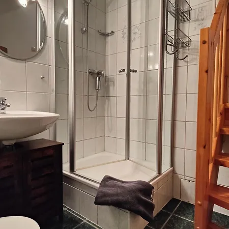 Reetmeer Ferienhaus, Und Ferienzimmer *