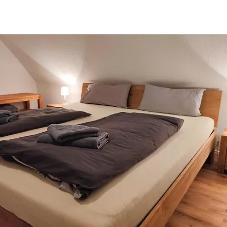 Reetmeer Ferienhaus, Und Ferienzimmer *