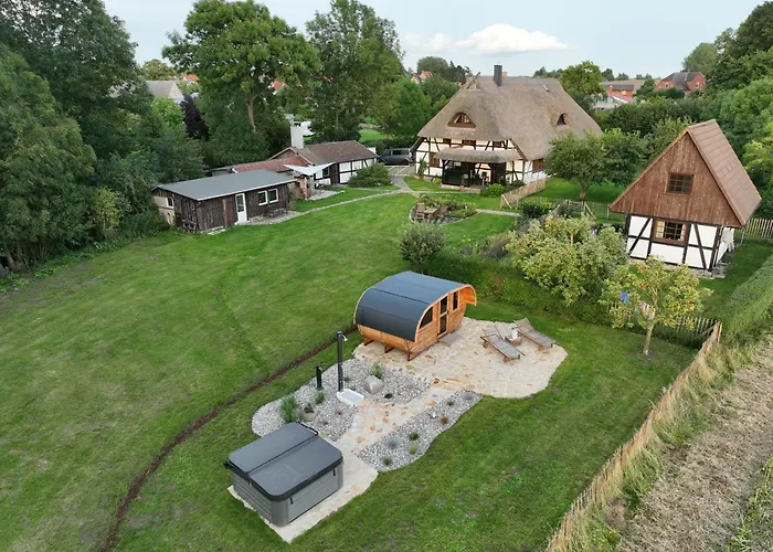 アパート Reetmeer & Reetdach Am Salzhaff